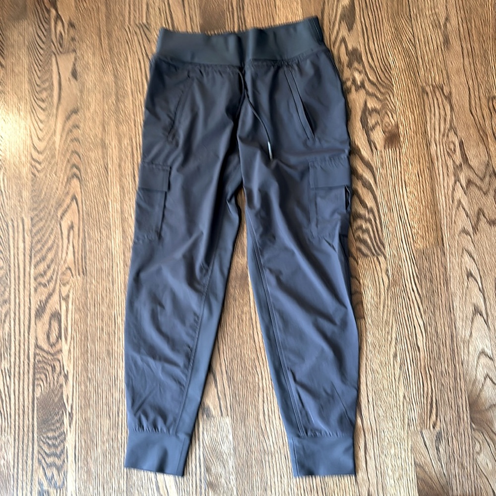 Athleta grey joggers sz 6